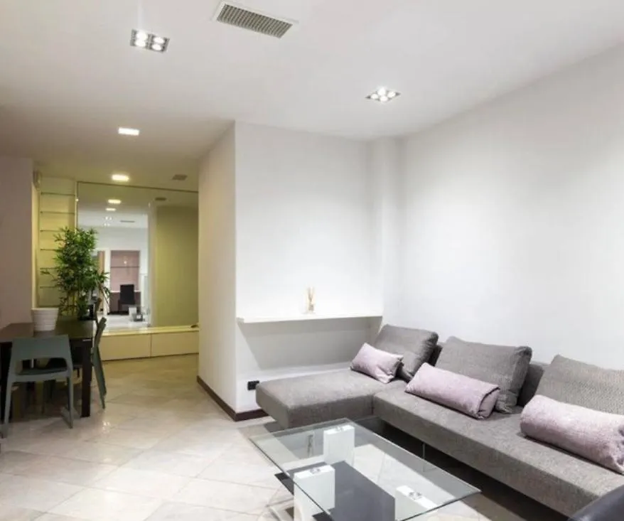 شقة Luxury Home 100 Mq A Stone'S Throw From The Duomo ميلان