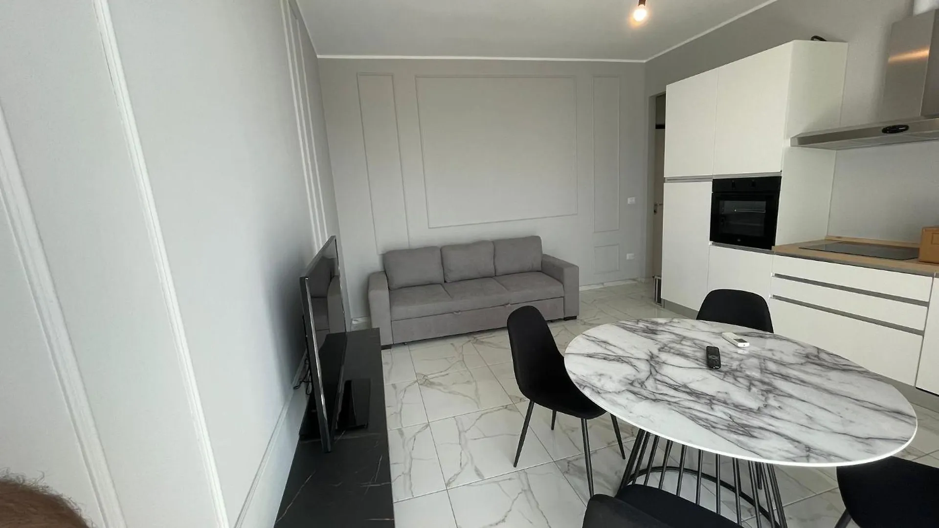 شقة Luxury Home 100 Mq A Stone'S Throw From The Duomo ميلان