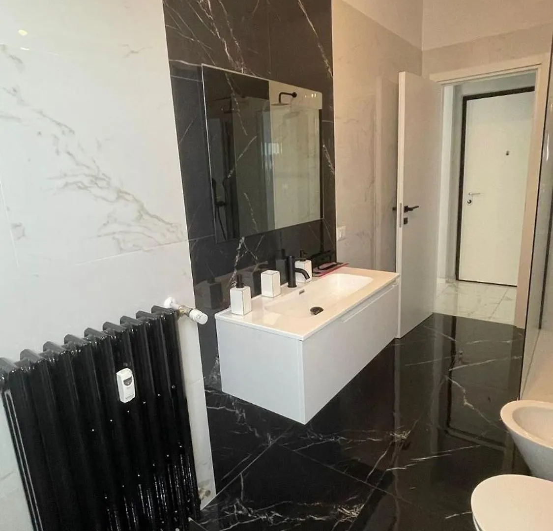 Luxury Home 100 Mq A Stone'S Throw From The Duomo ميلان